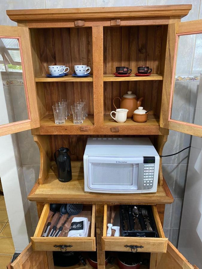 Casa Aconchegante A 400M Da Praia Da Tartaruga - Ar Condicionado - Wifi 450Mb - Netflix - Cozinha Completa - Garagem Rio das Ostras Luaran gambar